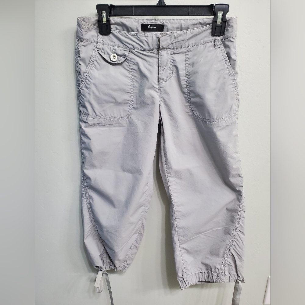 Express Capris